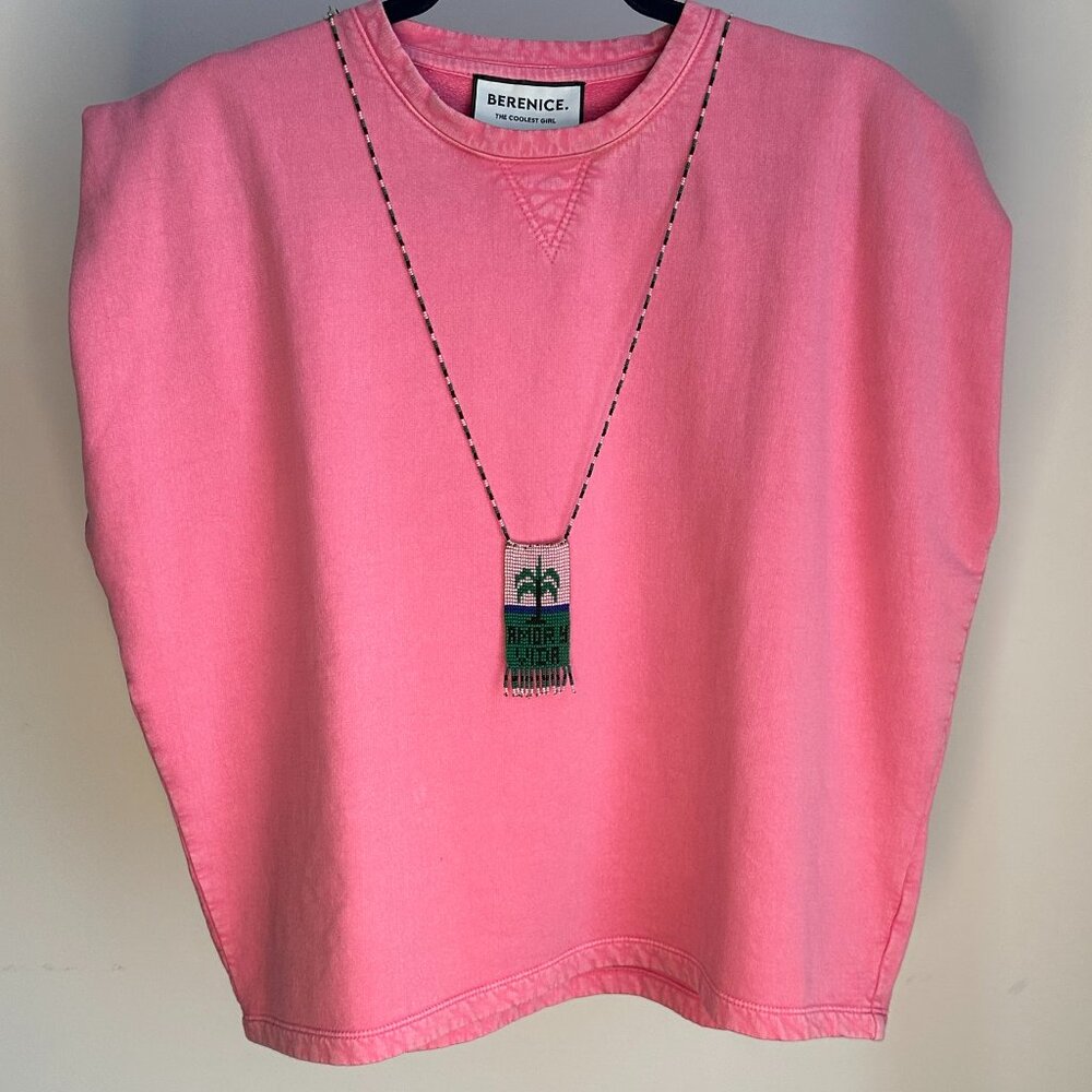 TELAVIDA T-shirt | Pink tee with removable pearl collar. Brand: Berenice (Paris)